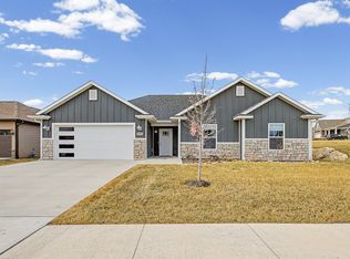 1801 Fair Oaks Ct, Columbia, MO 65201