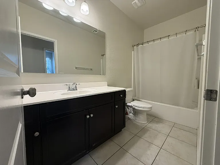 30187 W Avalon Dr — Photo 23