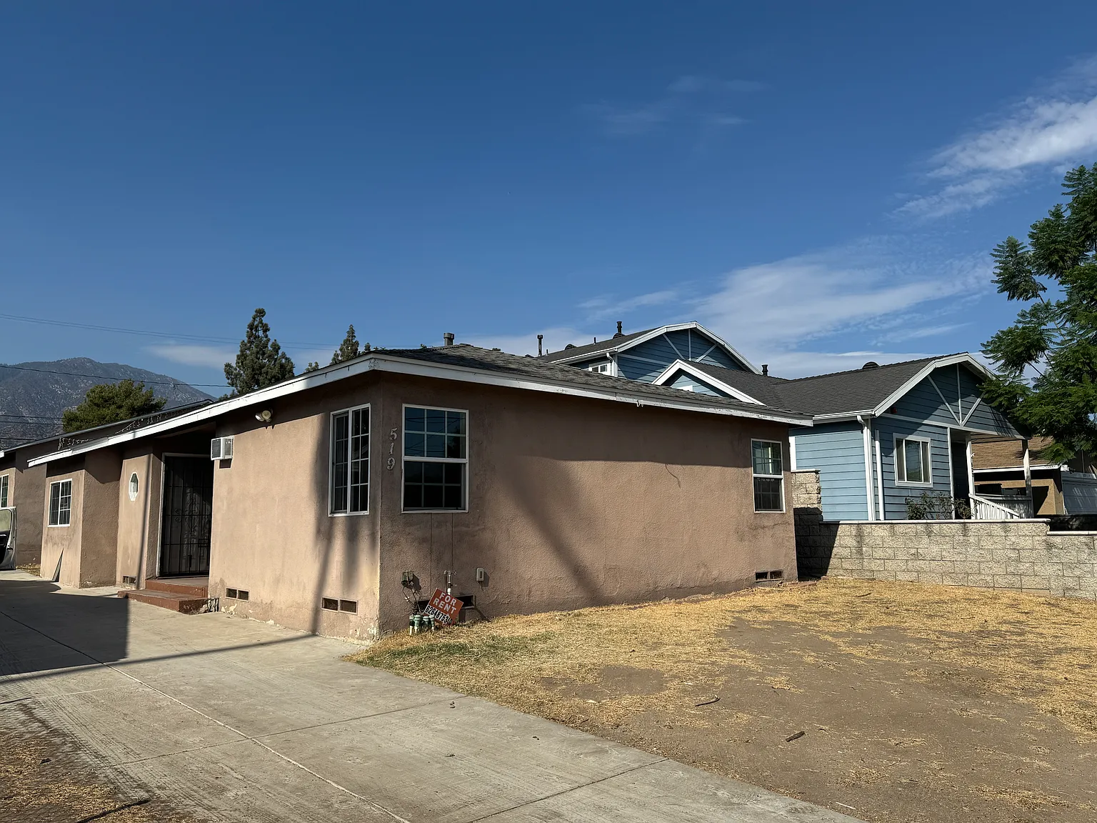 3 bed, 1150 sqft, $2,750 — Photo 2