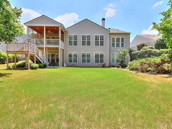 4th image of 1020 Delconee Pl