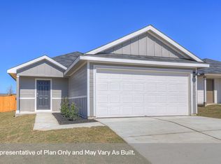 210 Langston Dr, Uhland, TX 78640