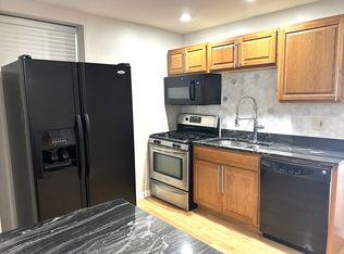 5931 Walnut St #401, Pittsburgh, PA 15232
