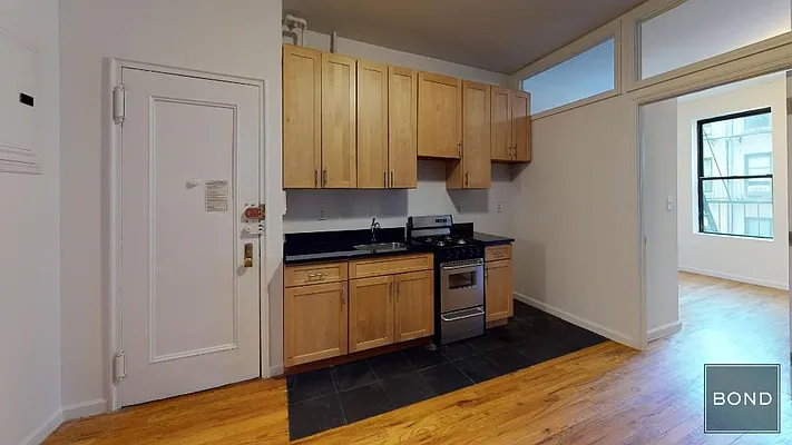 Rented by Bond New York | media 4