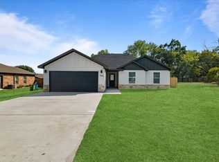 726 E Hughes St, Collinsville, TX 76233