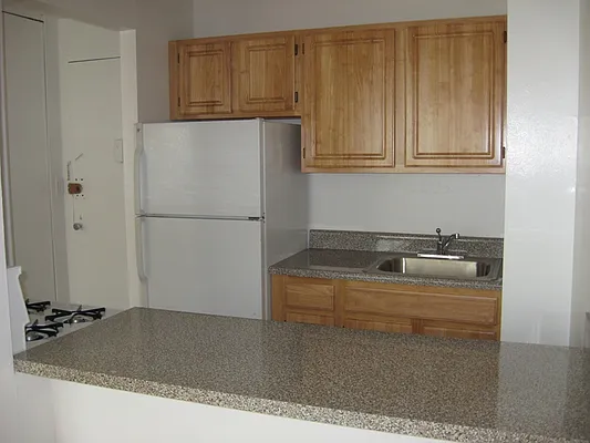 Rented by City Connections Realty | media 11