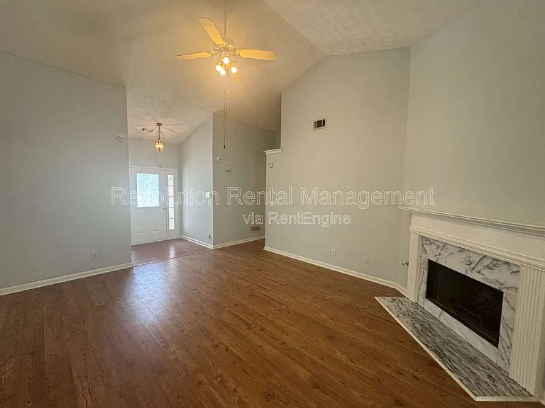 882 Conners Cv NW — Photo 3