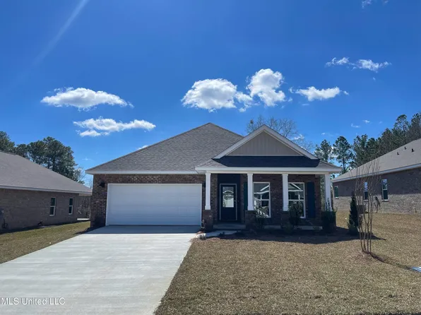 17879 Kelso Dr, Diberville, MS 39540