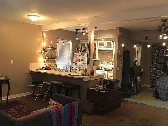 3rd image of 4306 Avenue B APT 4
