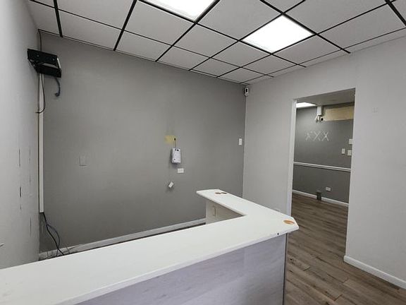 4th image of 5968 Grand Ave