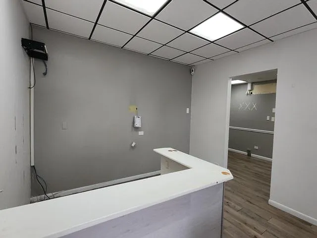 5968 Grand Ave — Photo 4