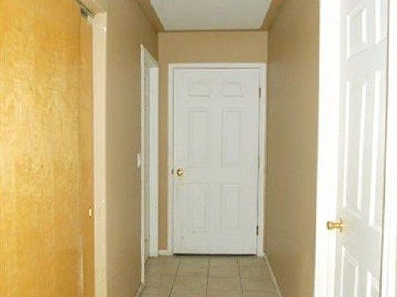 5th image of 1532 W Bonneville St