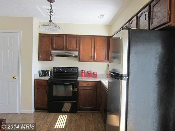 5th image of 103 Caroline Ave