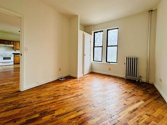 3rd image of 476 Clinton Ave APT 4G
