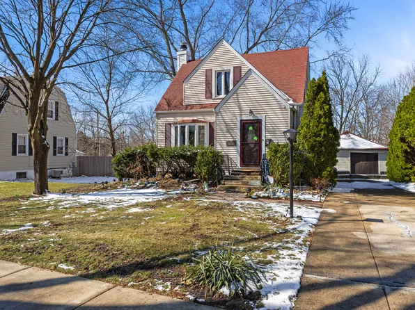 300 S Cumberland Pkwy, Des Plaines, IL 60016