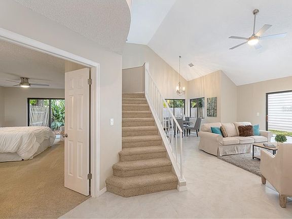 3rd image of 3526 Greenglen Cir