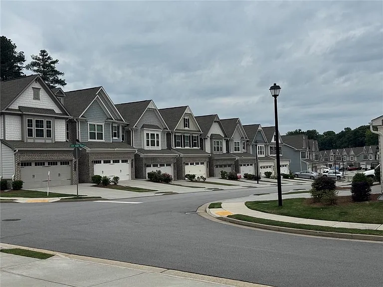 6012 Harbor Landing Dr — Photo 12