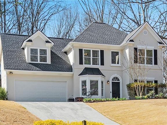 2nd image of 210 Brentwood Ct