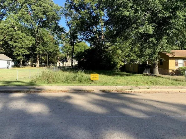 308 S 9th St, West Memphis, AR 72301