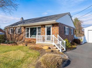 3831 E Hopewell Rd, Center Valley, PA 18034