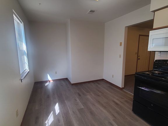 2nd image of 110 NW Vesper St APT D