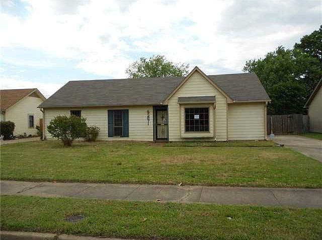 1st image of 2671 Dromedary Dr