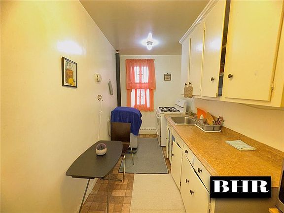 4th image of 1777 E 54th St #22A