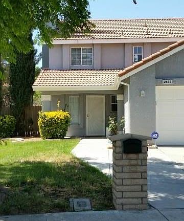 2nd image of 2539 Belmont Way