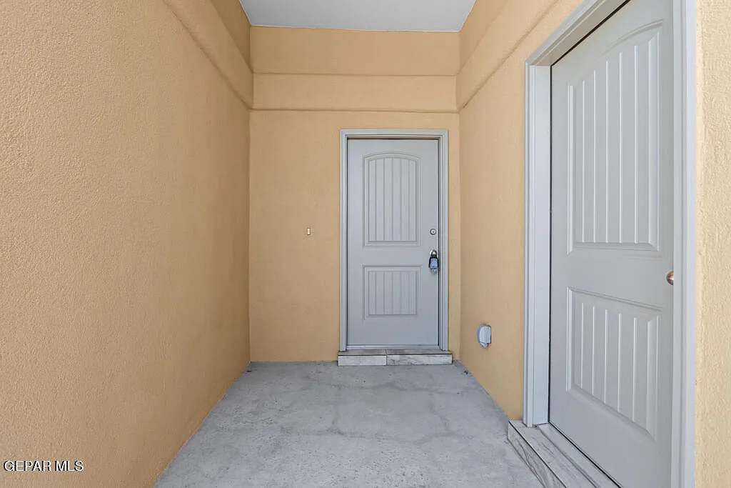 3 bed, 2.5 bath, 1512 sqft, $1,595 — Photo 2