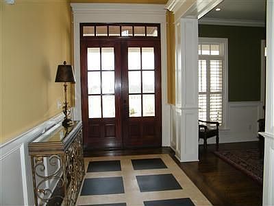 4th image of 303 Golf Club Dr