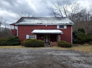 2041 7th St, New Kensington, PA 15068