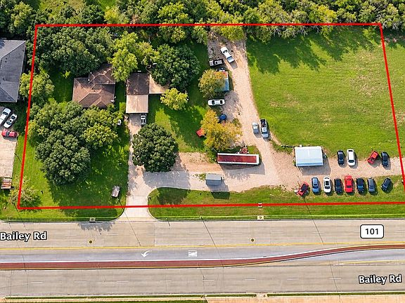 2nd image of 4710 Bailey Rd