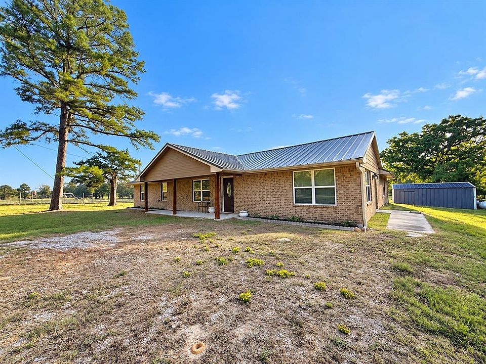1st image of 418 County Road 2615