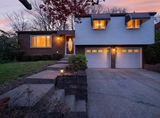 841 Blue Ridge Rd, Pittsburgh, PA 15239