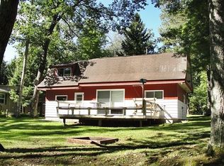 N17068 Roth Ln, Pembine, WI 54156