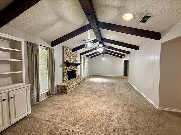 3rd image of 4011 Fairway Dr