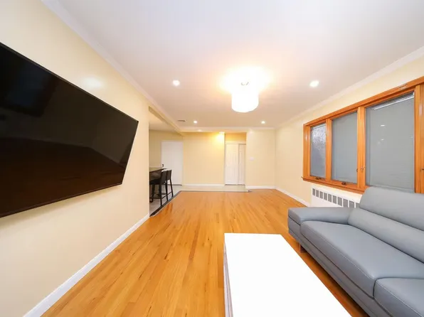 70-07 171st Street image 7 of 32