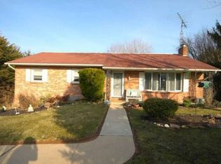 21 Hillside Dr, Jacobus, PA 17407
