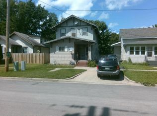 1008 2nd Ave N, Moorhead, MN 56560