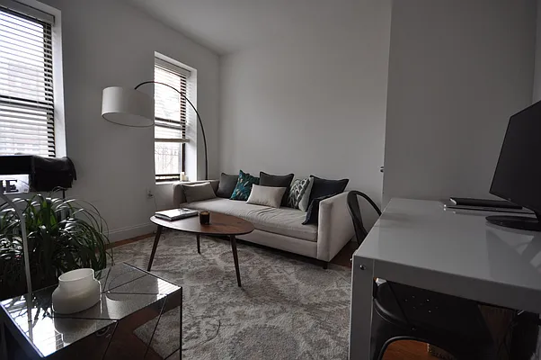 Rented by REAL New York | media 13