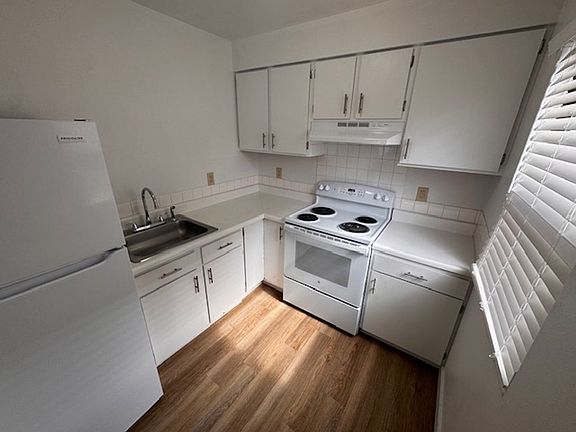 5th image of 1618 N Lincoln St #1