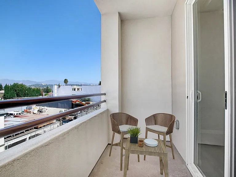 JB Center Apartments — Photo 13