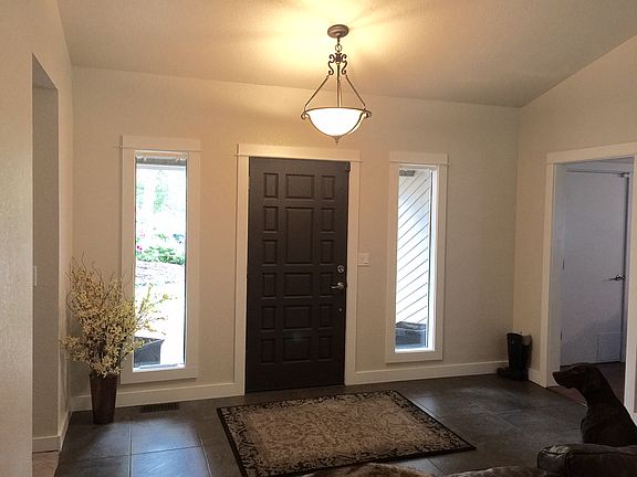 5th image of 4616 35th Avenue Ct