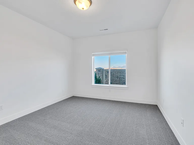 1287 E 920 N #1 — Photo 15