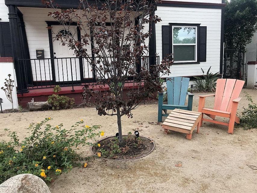 1st image of 1254 N Raymond Ave