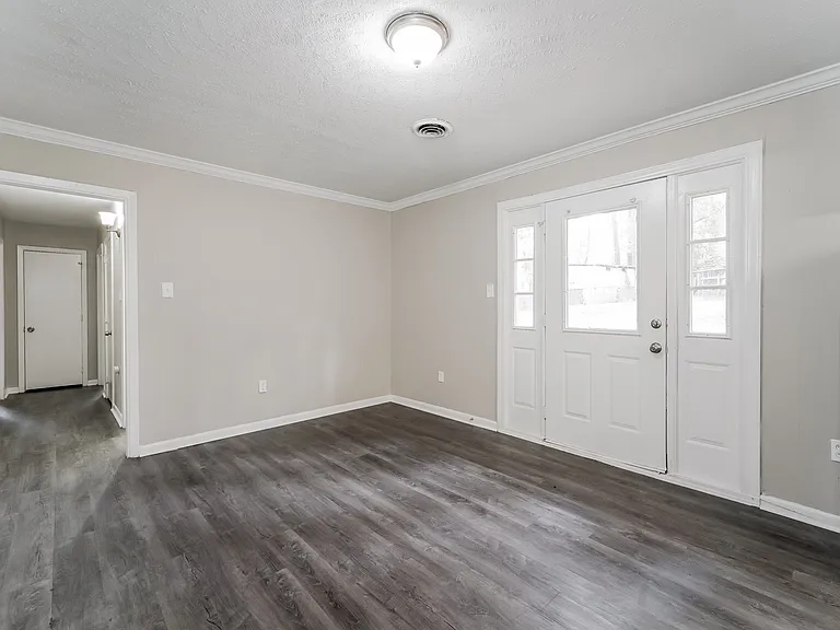 1130 Marble St — Photo 3
