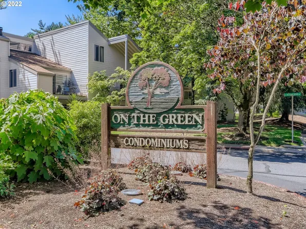 10320 SW Trapper Ter, Beaverton, OR 97008