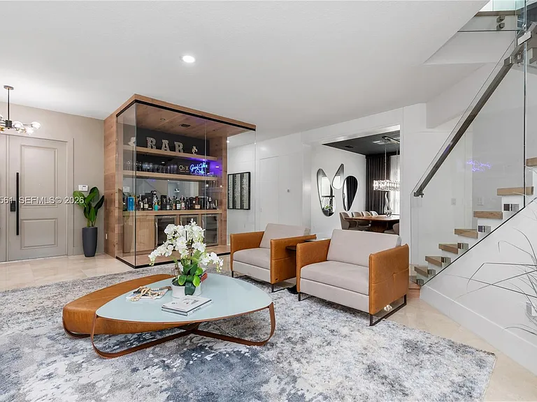 9529 Eden Roc Ct — Photo 34