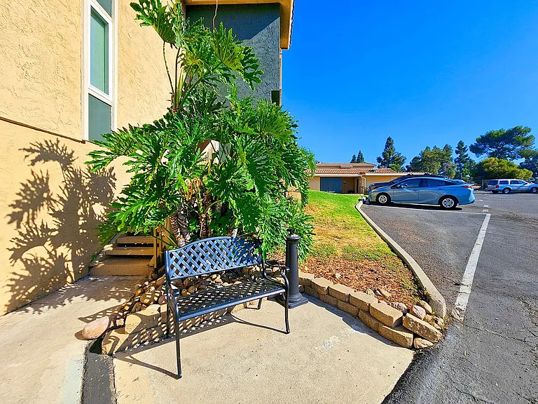 Lake Meadows Apartments — Photo 24