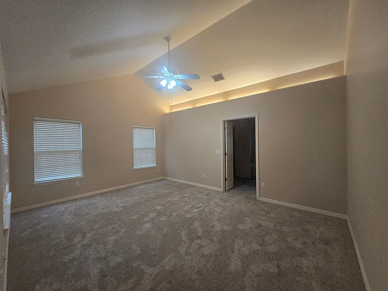 436 SE 4th Ave — Photo 44