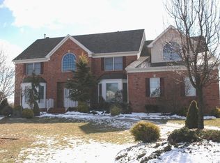 29 Hills Dr, Belle Mead, NJ 08502